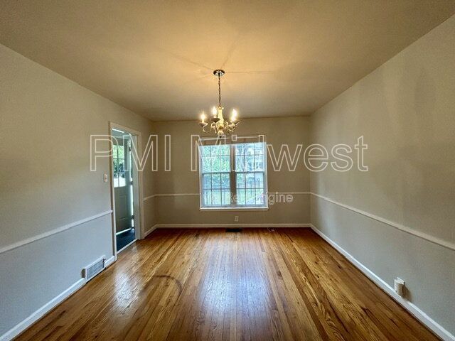 Elegant 2-Bedroom Condo in Broad Ripple with Gated Entry & Private Garage property image