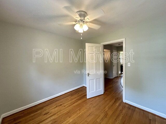 Elegant 2-Bedroom Condo in Broad Ripple with Gated Entry & Private Garage property image