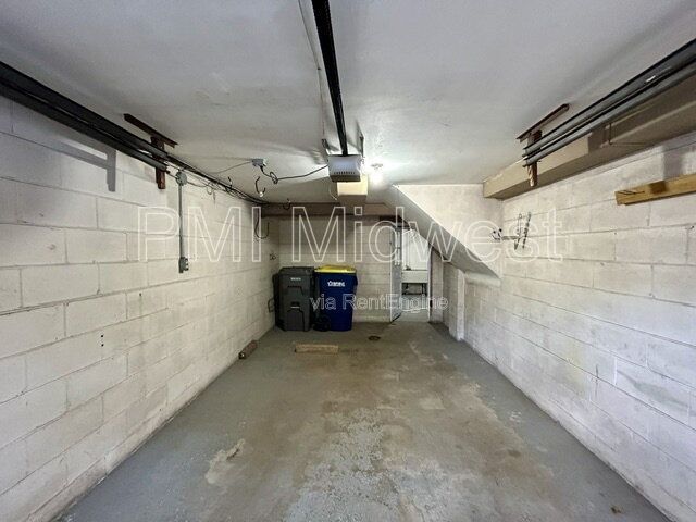 Elegant 2-Bedroom Condo in Broad Ripple with Gated Entry & Private Garage property image