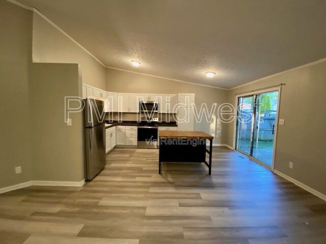 Ranch Style Home in Center Grove property image