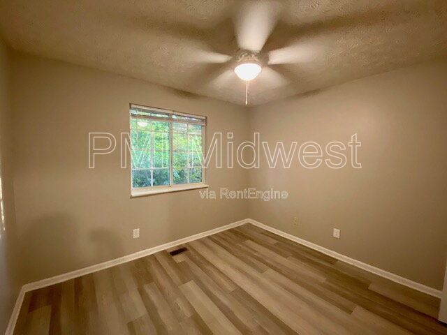 Ranch Style Home in Center Grove property image