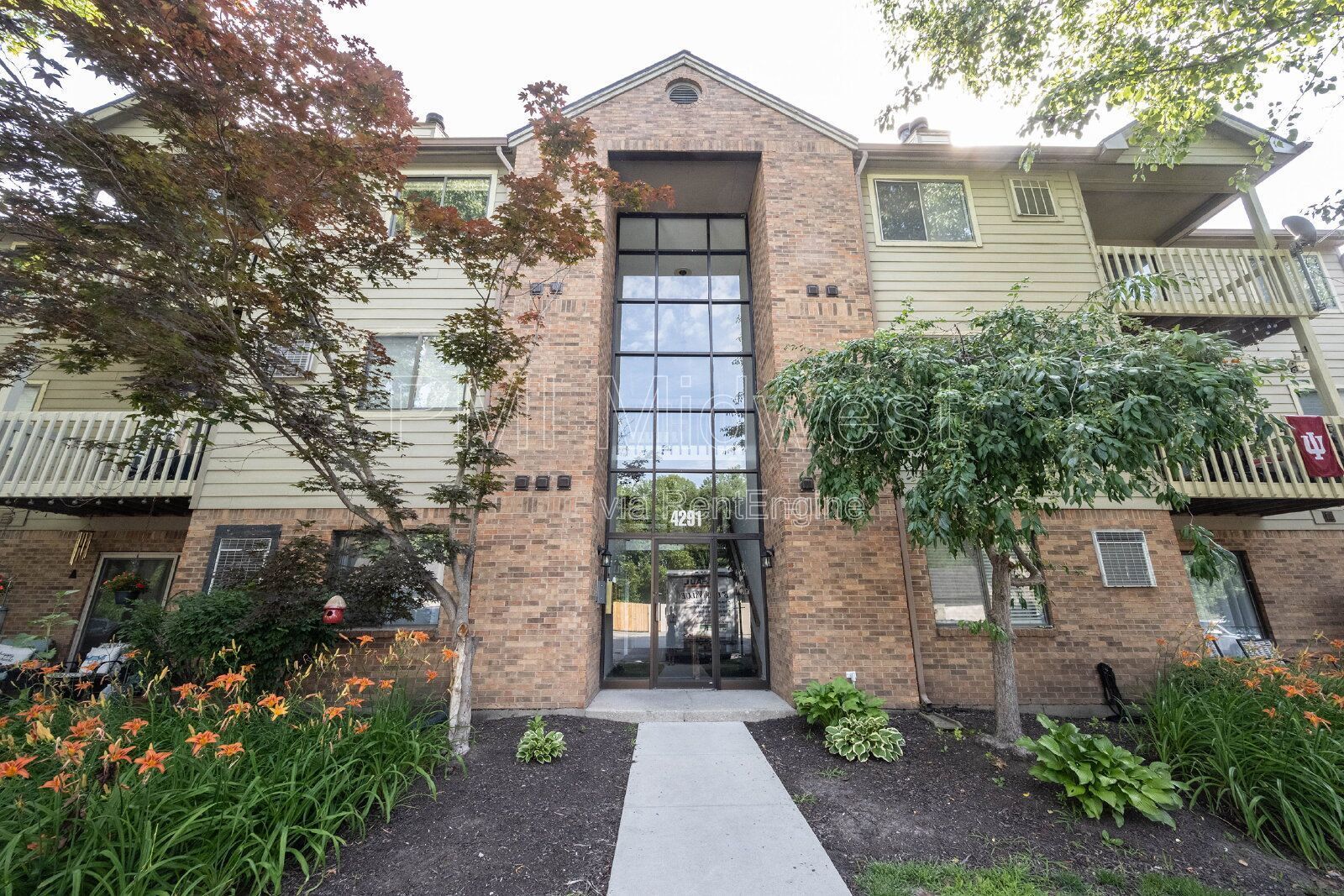 Coming Soon – Condo Living Near Eagle Creek property image