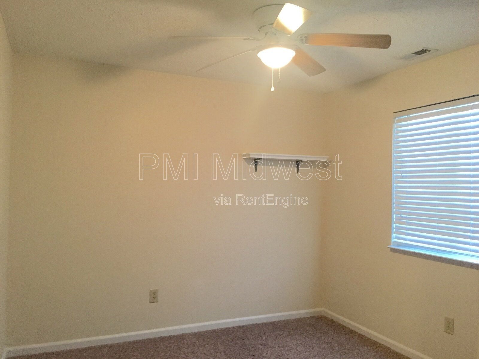 Welcome home to this charming 3-bedroom, 2.5-bath home with a loft in the desirable Village Pines neighborhood of Greenwood! property image
