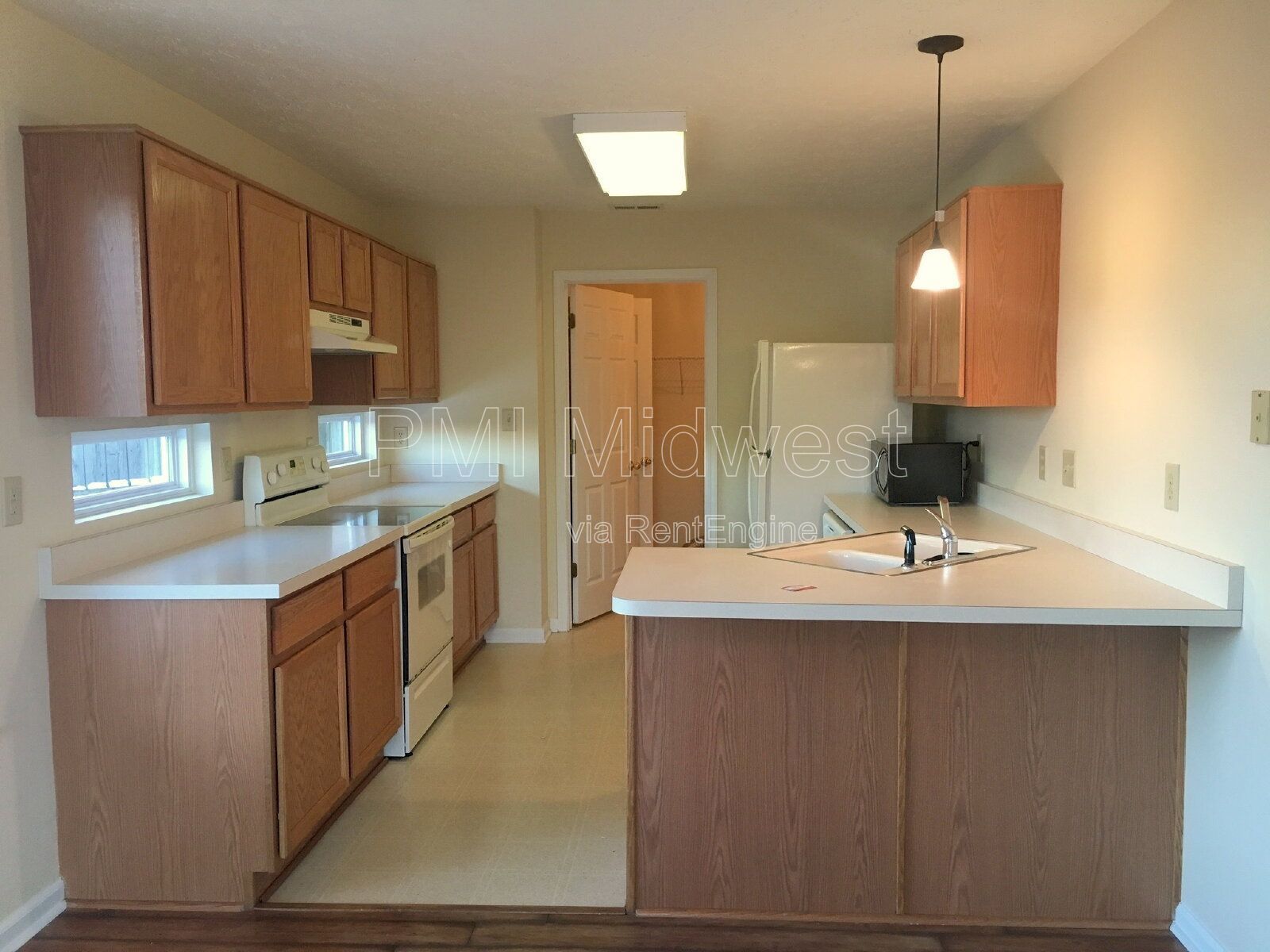 Welcome home to this charming 3-bedroom, 2.5-bath home with a loft in the desirable Village Pines neighborhood of Greenwood! property image
