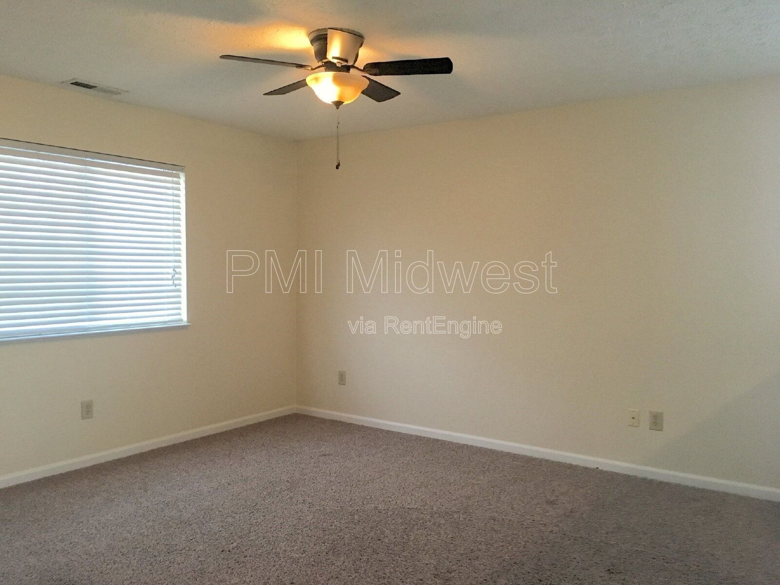 Welcome home to this charming 3-bedroom, 2.5-bath home with a loft in the desirable Village Pines neighborhood of Greenwood! property image