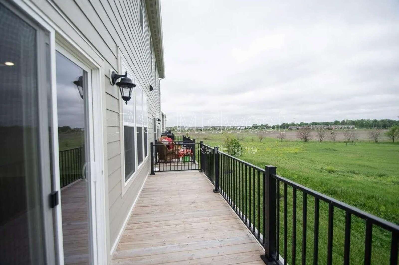 Spacious 3-Bed, 2.5 Bath Condo Gem in Prime Carmel Location!!! property image