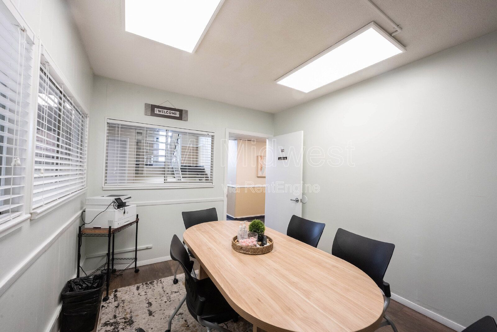 Professional Office/Retail Space Near I-465 & Keystone property image