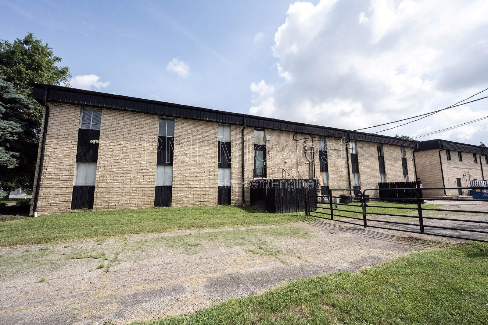 Professional Office/Retail Space Near I-465 & Keystone property image
