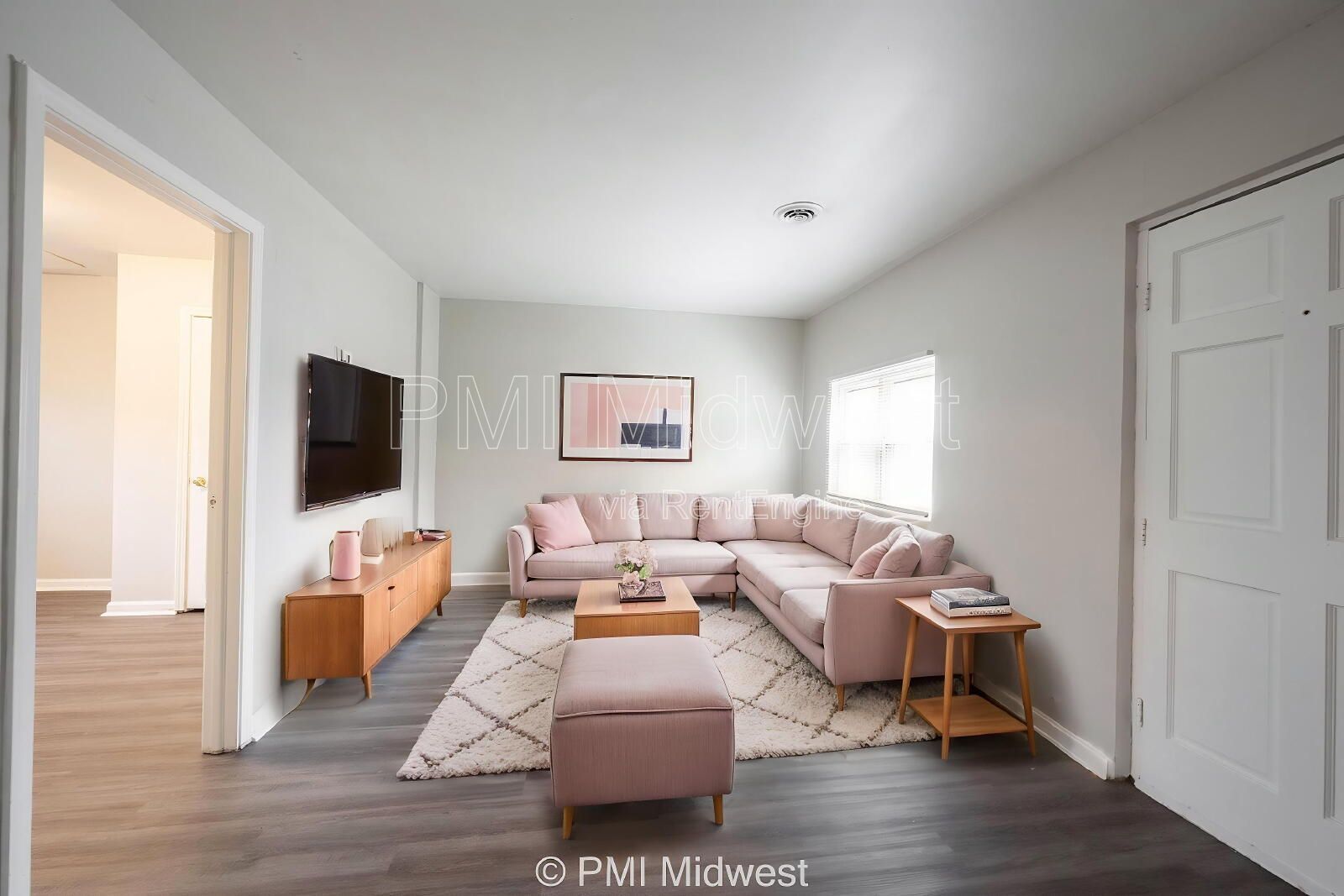 Modern Duplex in Prime Location - Perfect Rental Opportunity in Indianapolis! property image