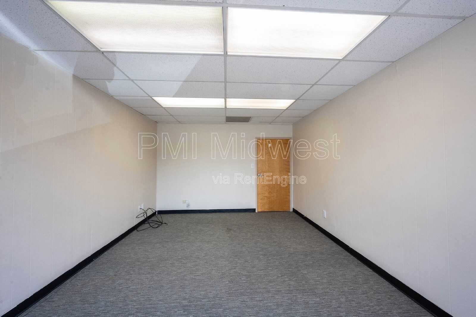 Perfect Home office away from home! property image