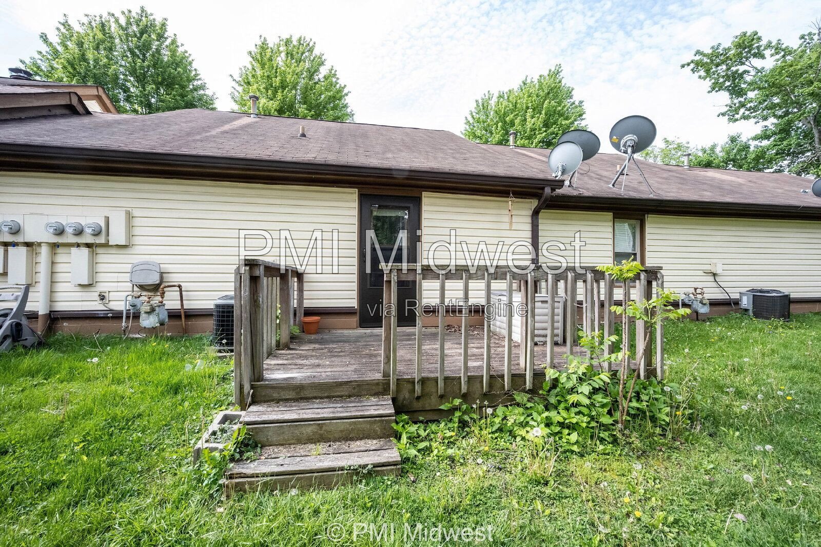 Downtown living with all the small-town charm property image
