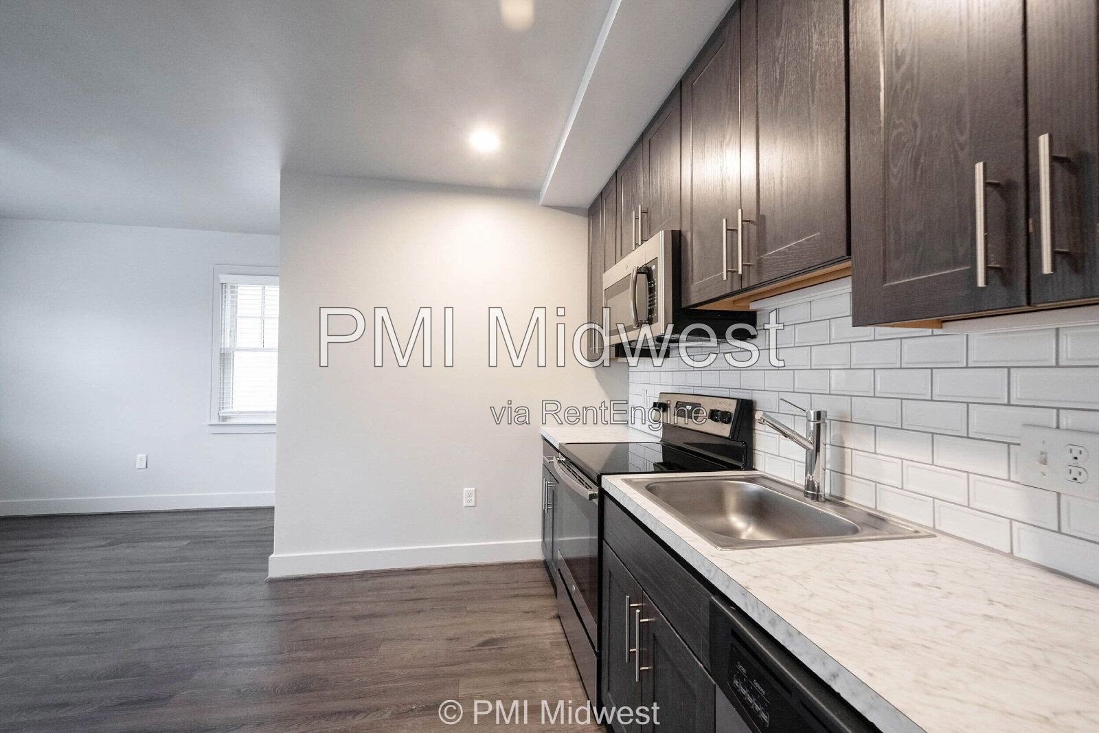 Chic Studio Living: Cozy 318 Sq Ft Gem in Vibrant Indianapolis! property image