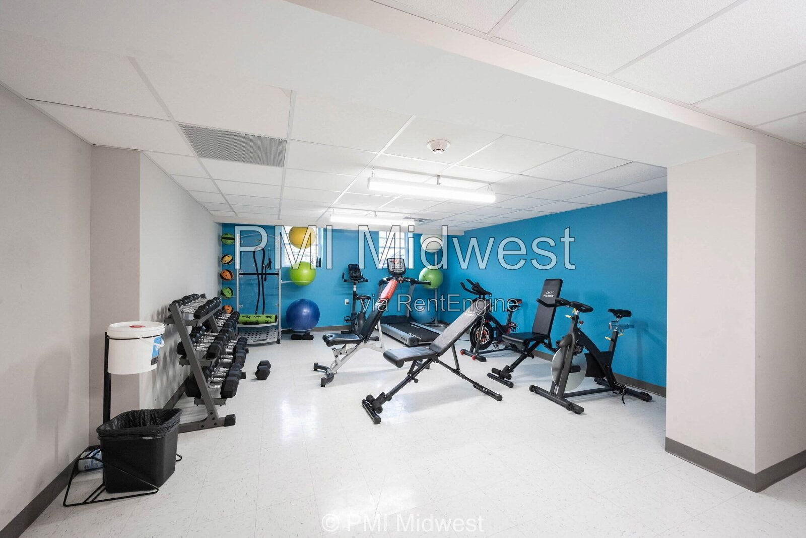 Chic Studio Living: Cozy 318 Sq Ft Gem in Vibrant Indianapolis! property image