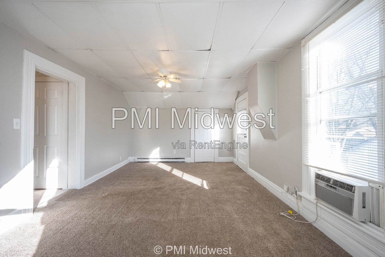 Charming 1-Bedroom Duplex with Modern Amenities in Mooresville! property image