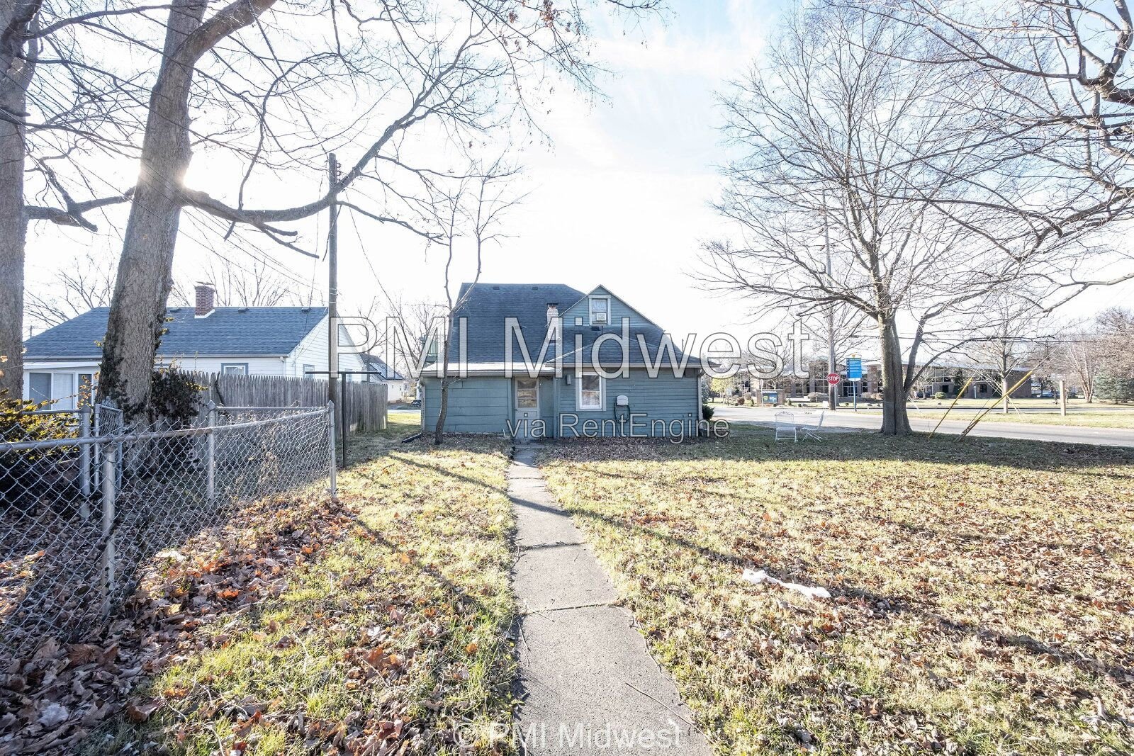 Charming 1-Bedroom Duplex with Modern Amenities in Mooresville! property image