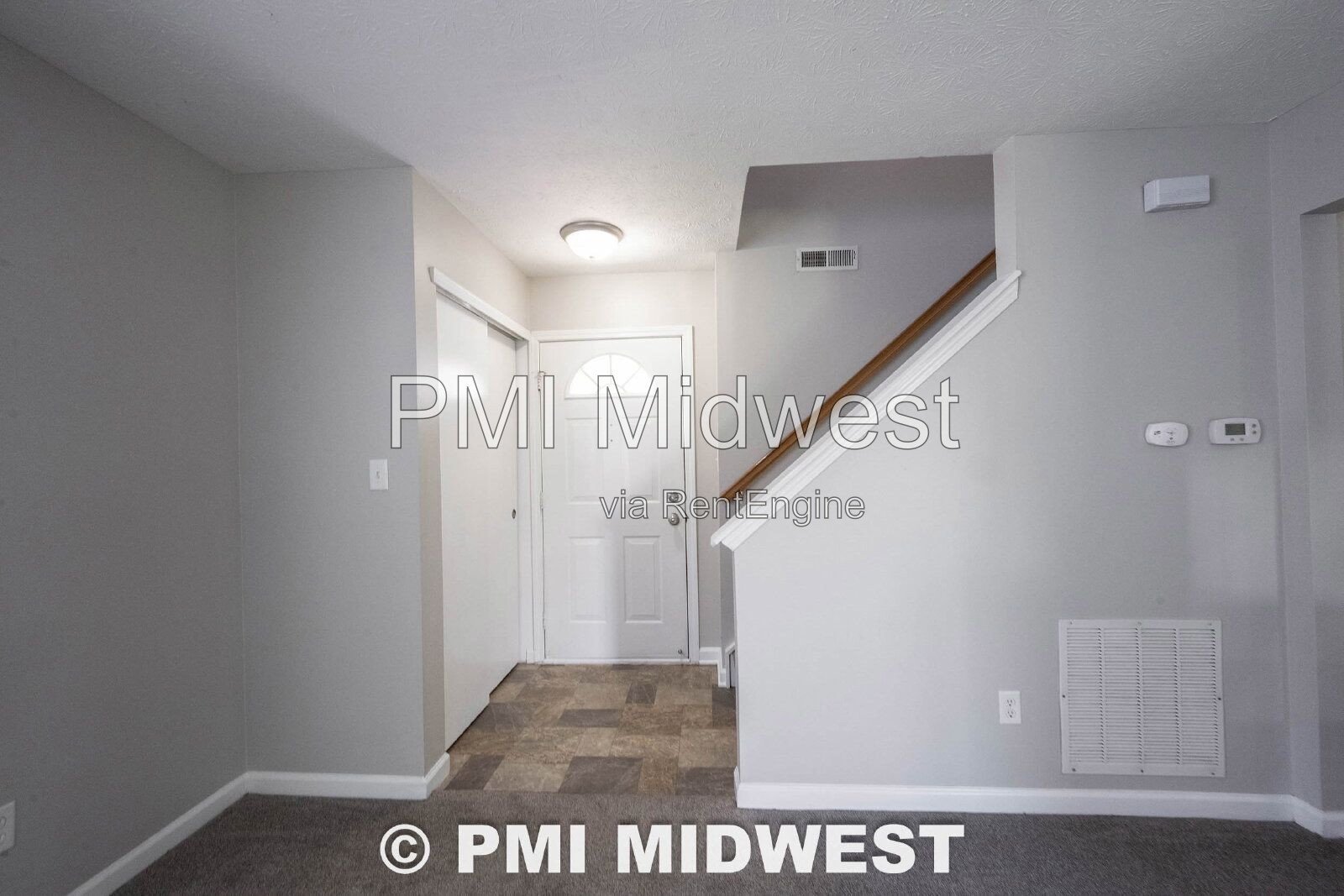 Great 3 Bedroom 2.5 Bathroom Home on the upper east side of Indy! property image