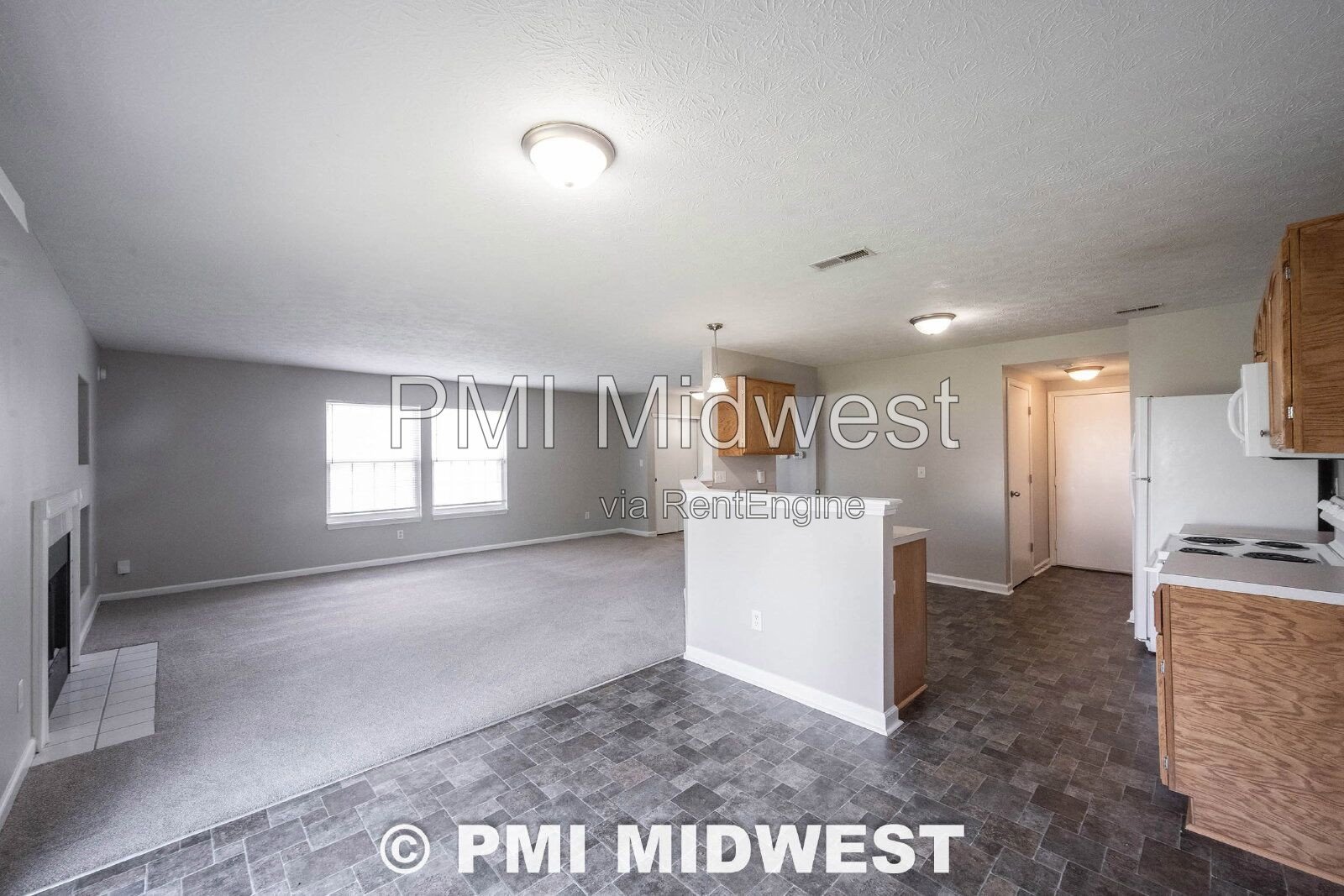 Great 3 Bedroom 2.5 Bathroom Home on the upper east side of Indy! property image