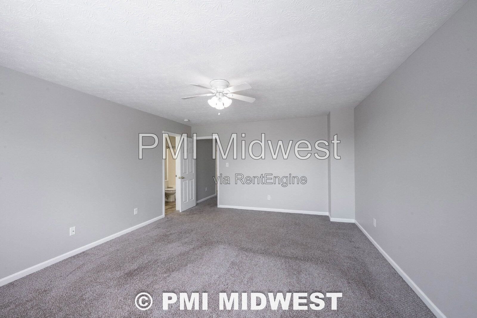Great 3 Bedroom 2.5 Bathroom Home on the upper east side of Indy! property image