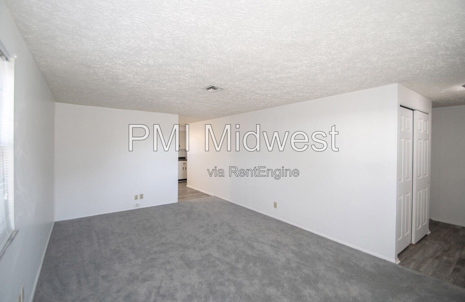 Easy Living on the Southeast Side property image