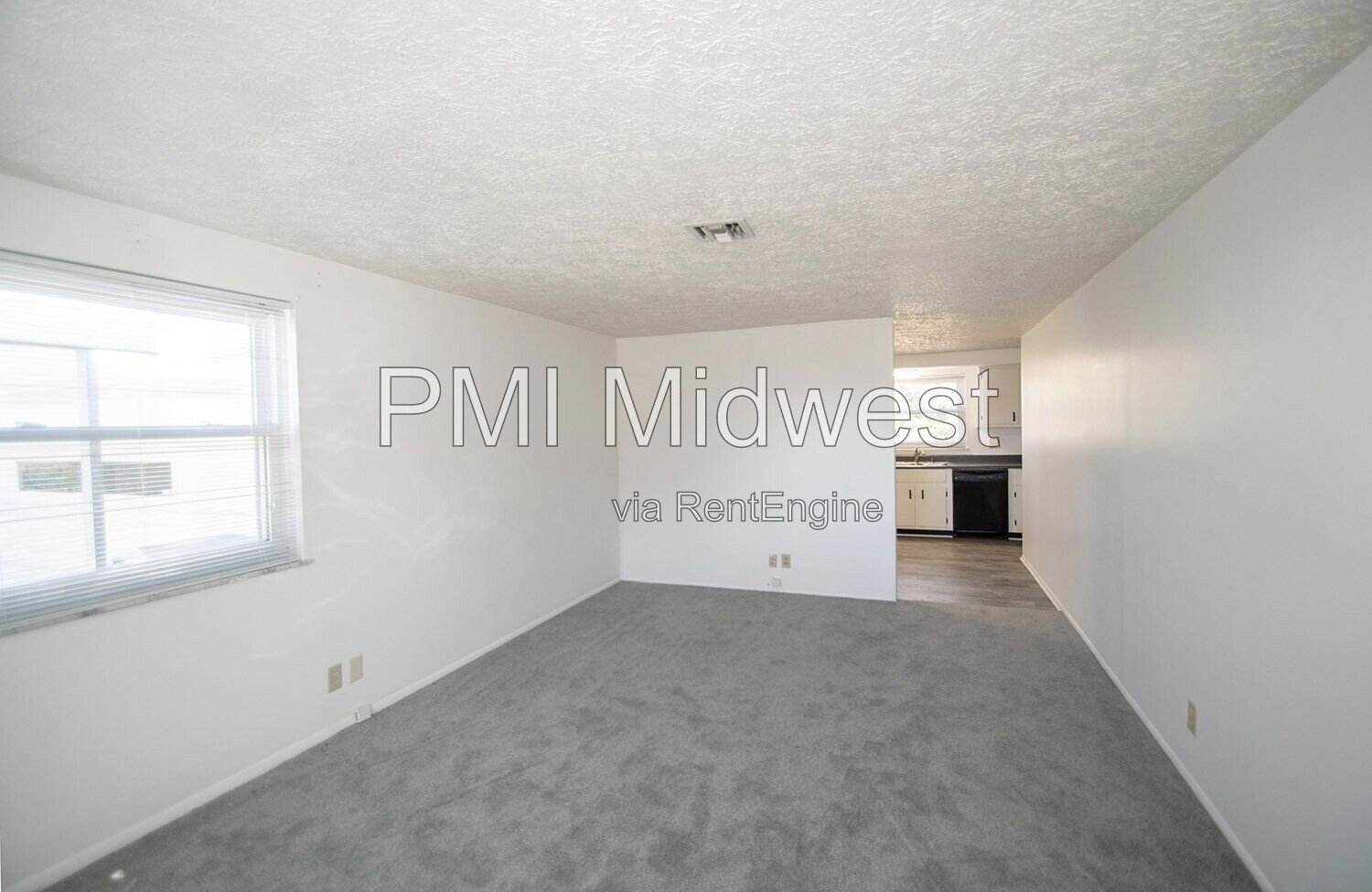 Easy Living on the Southeast Side property image