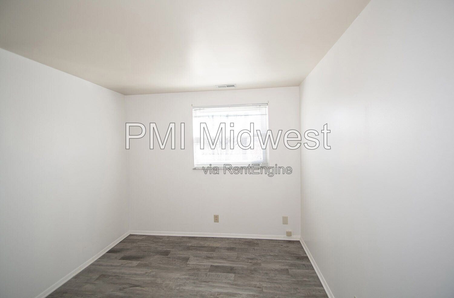 Easy Living on the Southeast Side property image