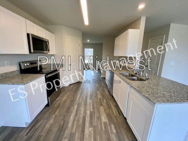 Gorgeous 5 Bedroom 3 Bathroom New Build in Muncie! property image