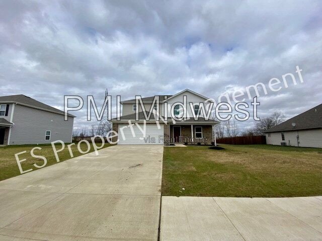 Gorgeous 5 Bedroom 3 Bathroom New Build in Muncie! property image