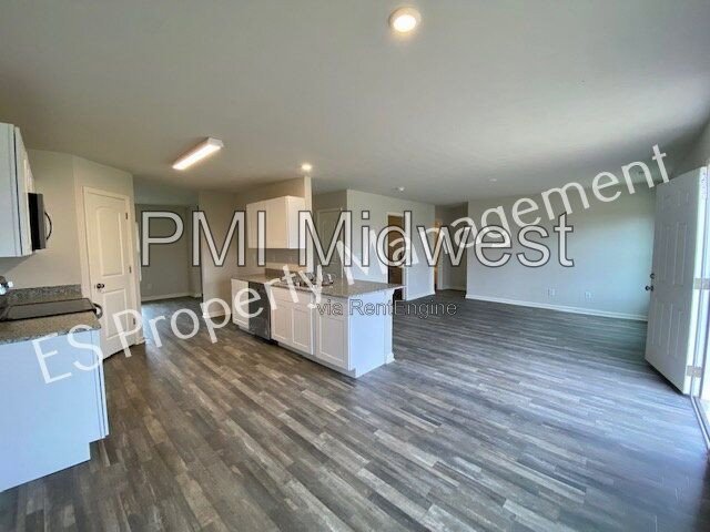Gorgeous 5 Bedroom 3 Bathroom New Build in Muncie! property image