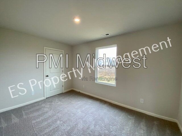 Gorgeous 5 Bedroom 3 Bathroom New Build in Muncie! property image