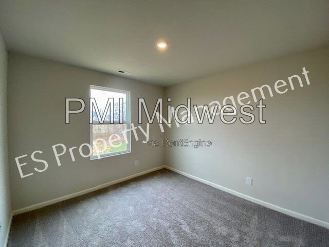 Gorgeous 5 Bedroom 3 Bathroom New Build in Muncie! property image