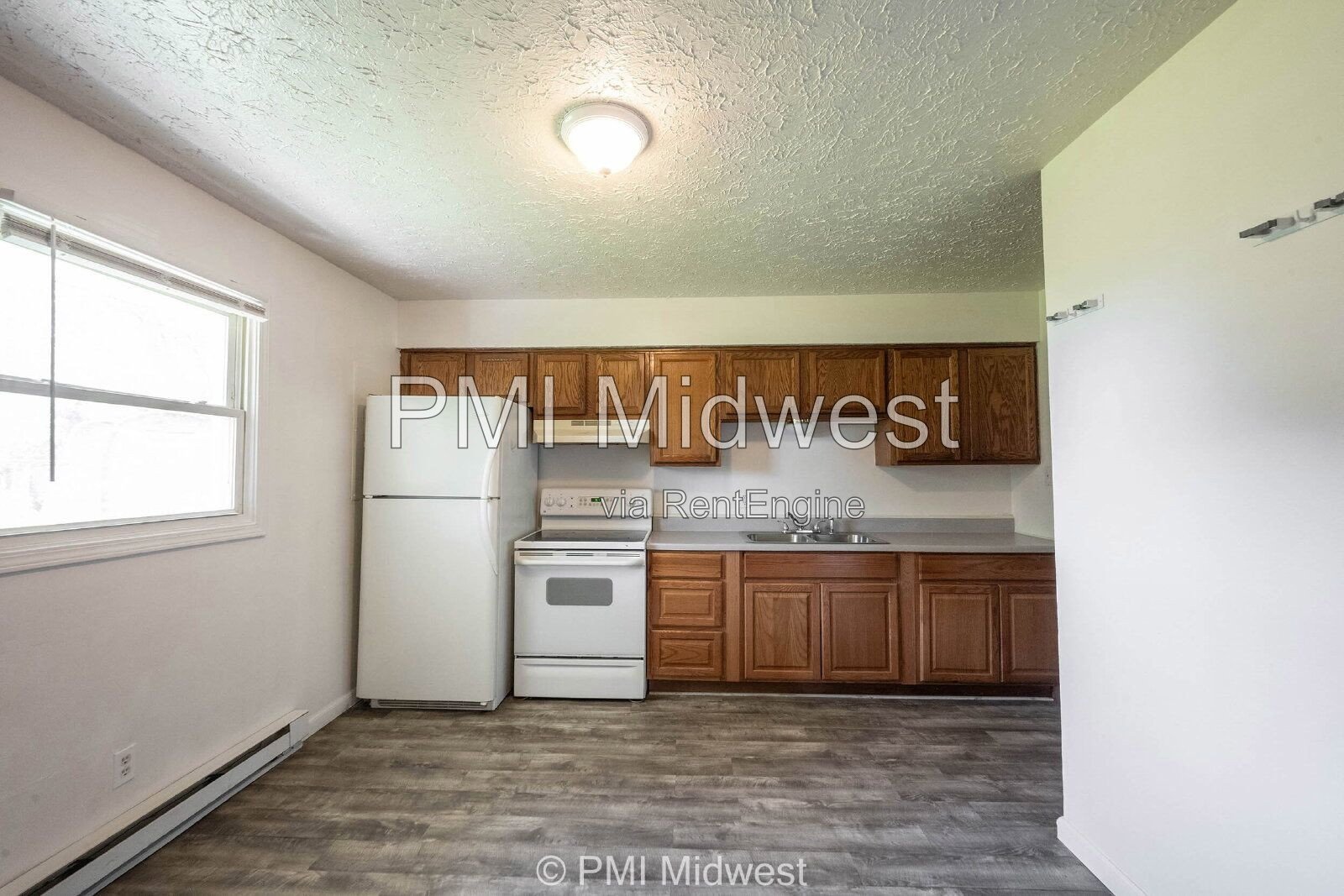Charming 2-Bedroom Retreat at 570 W U.S. 52, Fountaintown – Cozy Comfort Awaits in 844 Sq Ft! property image