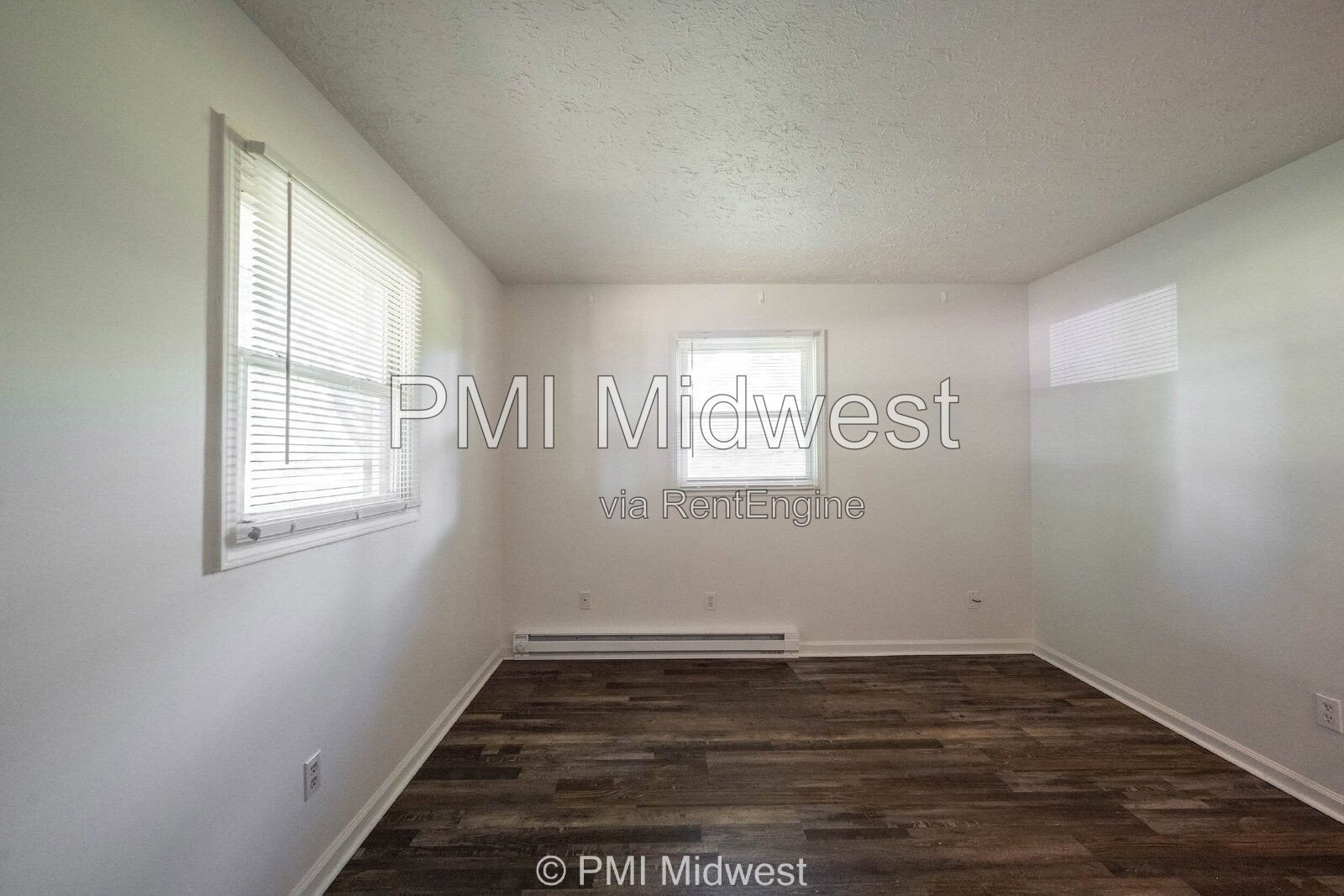 Charming 2-Bedroom Retreat at 570 W U.S. 52, Fountaintown – Cozy Comfort Awaits in 844 Sq Ft! property image