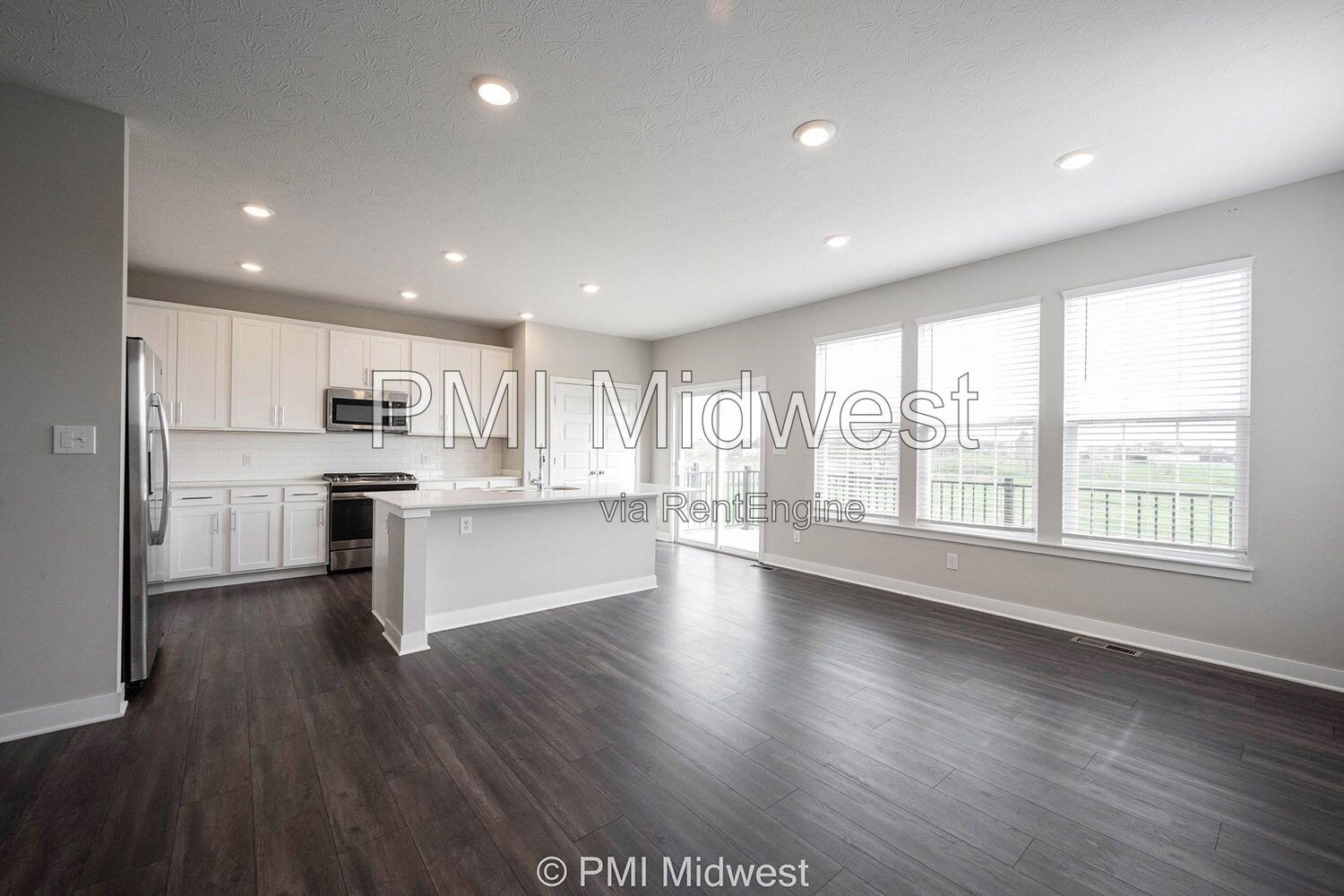 Spacious 3-Bed, 3.5 Bath Condo Gem in Prime Carmel Location!!! property image