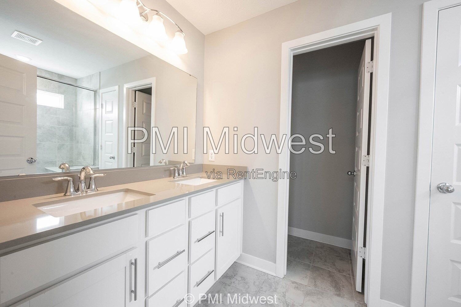 Spacious 3-Bed, 3.5 Bath Condo Gem in Prime Carmel Location!!! property image