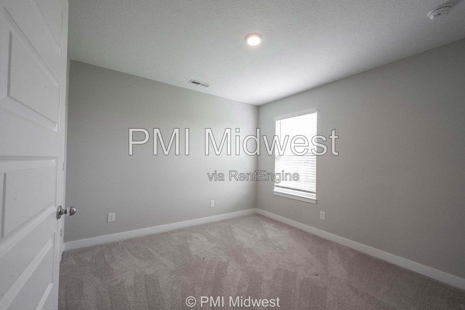 Spacious 3-Bed, 3.5 Bath Condo Gem in Prime Carmel Location!!! property image