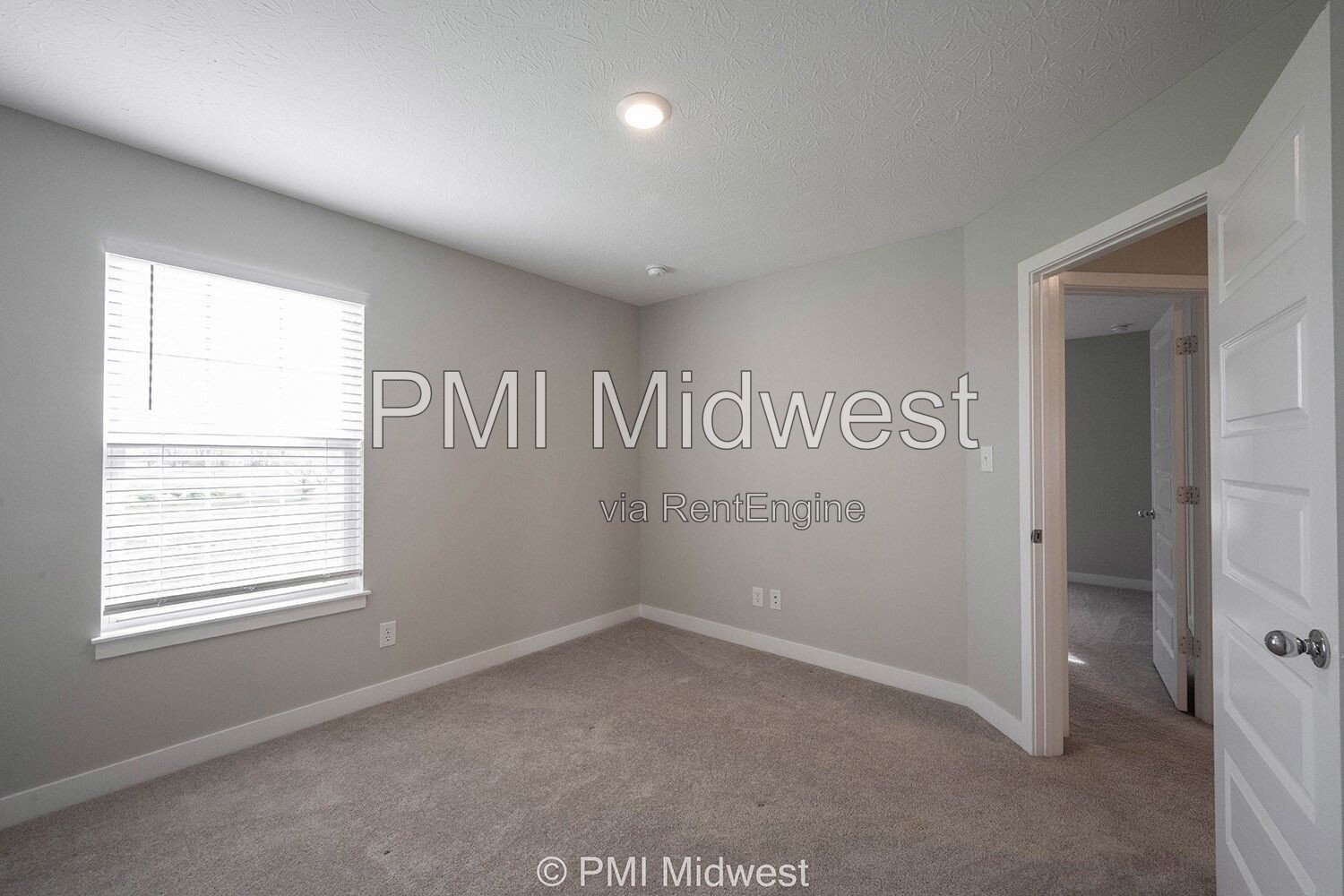 Spacious 3-Bed, 3.5 Bath Condo Gem in Prime Carmel Location!!! property image