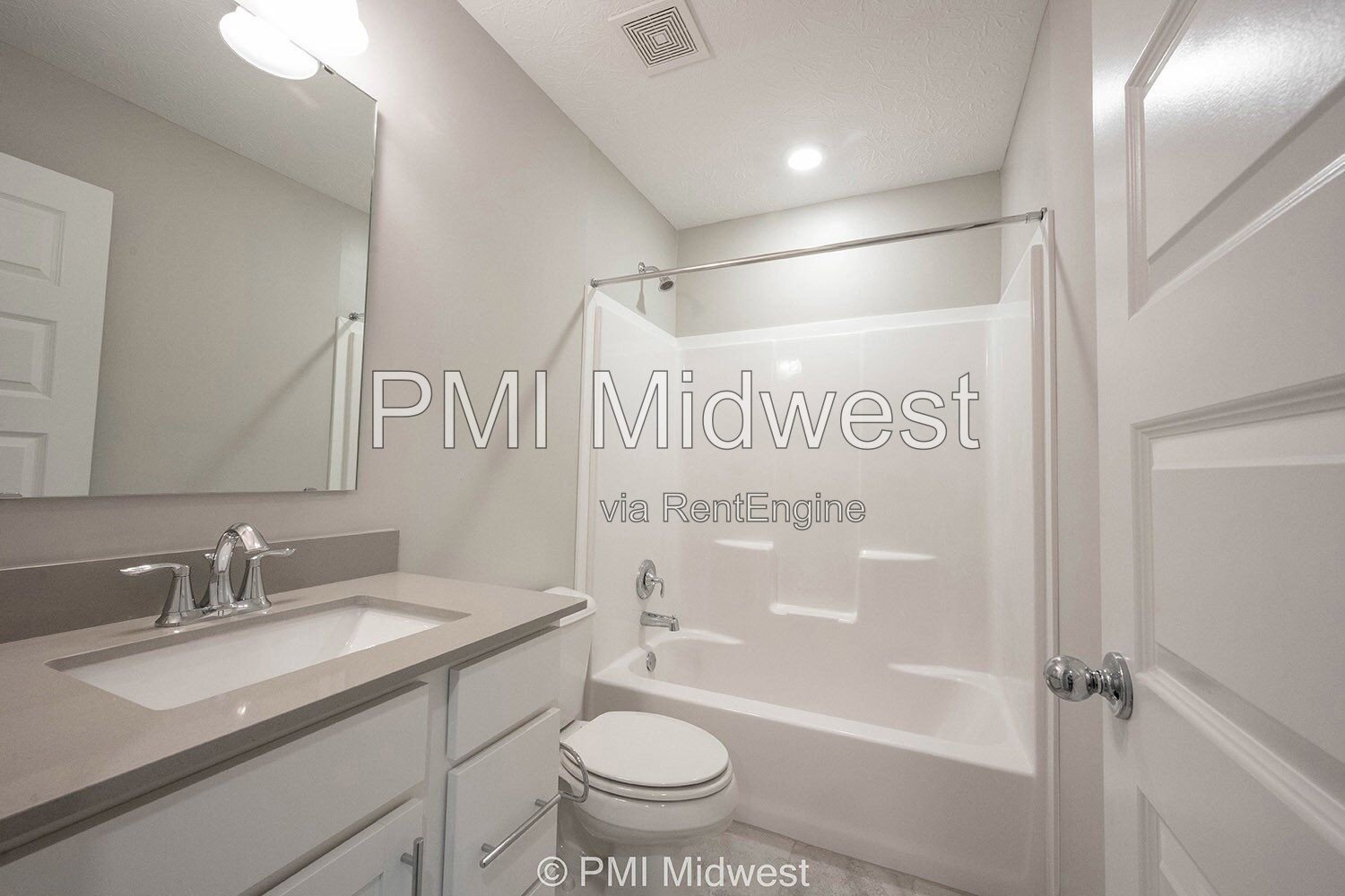 Spacious 3-Bed, 3.5 Bath Condo Gem in Prime Carmel Location!!! property image