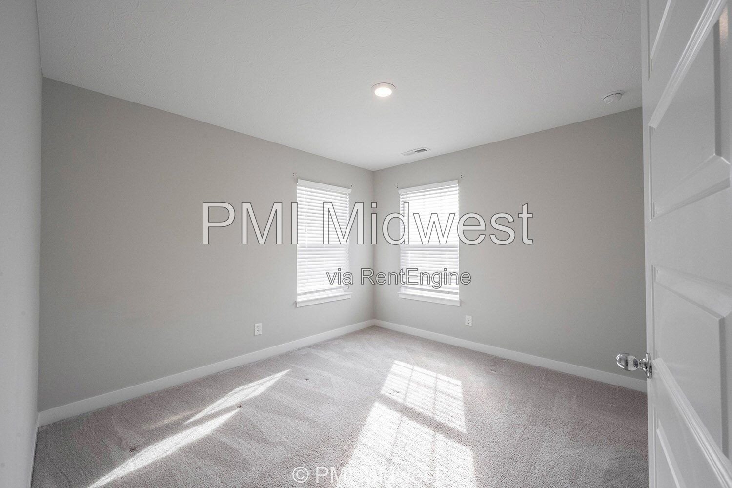 Spacious 3-Bed, 3.5 Bath Condo Gem in Prime Carmel Location!!! property image