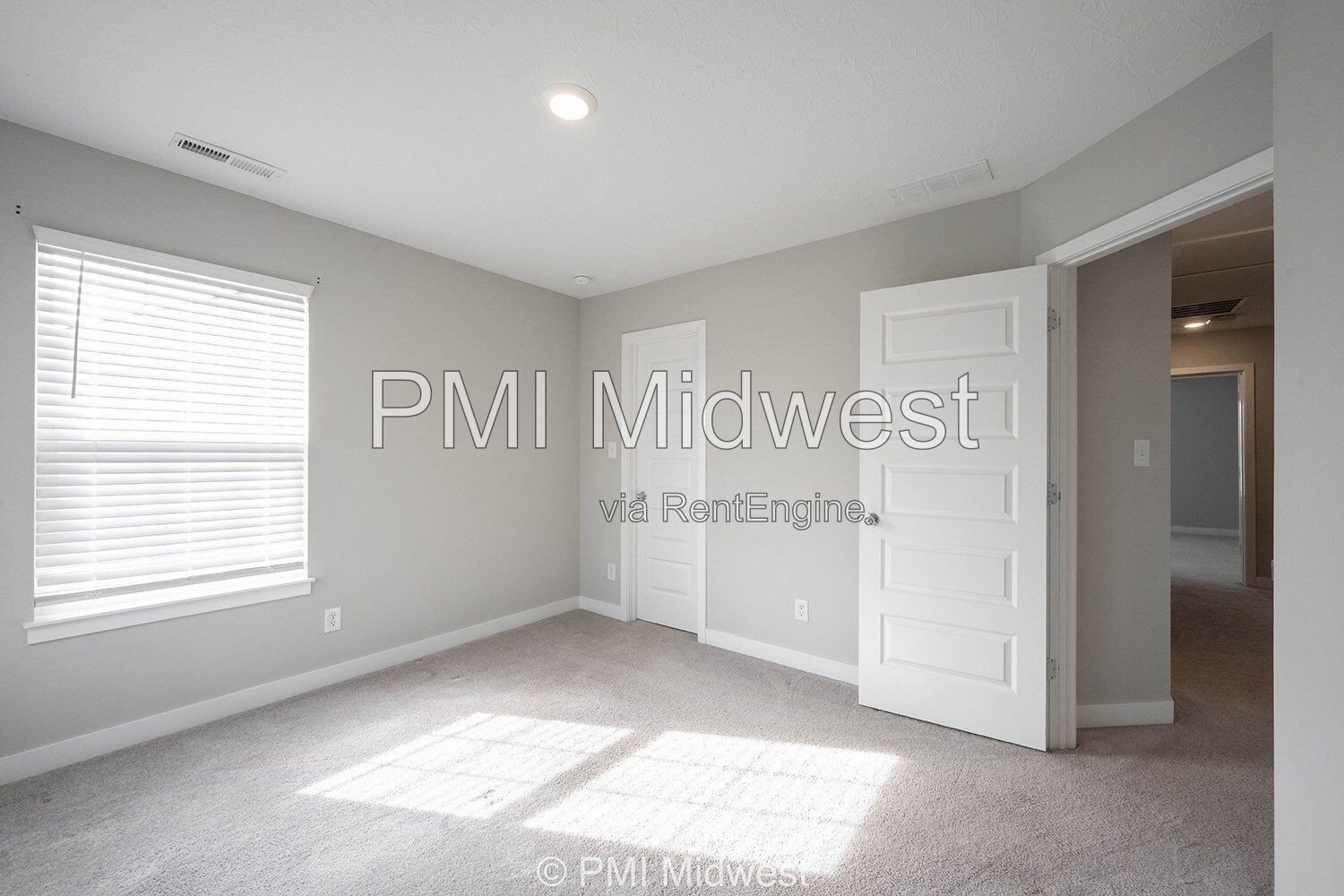 Spacious 3-Bed, 3.5 Bath Condo Gem in Prime Carmel Location!!! property image