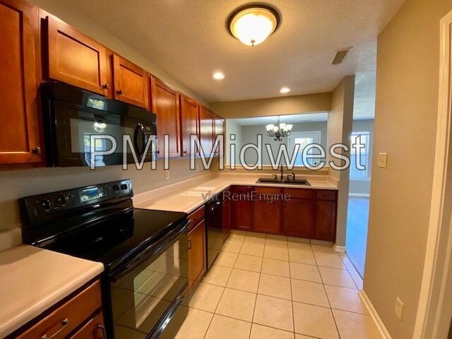 Stunning 3 Bedroom/3 Bath Home in Noblesville property image