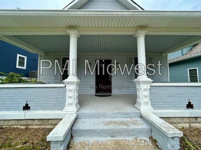 Charming 3 Bedroom 2 Bath House in Center Township! property image
