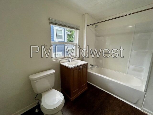 Charming 3 Bedroom 2 Bath House in Center Township! property image
