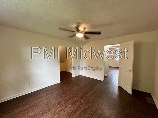 Charming 3 Bedroom 2 Bath House in Center Township! property image