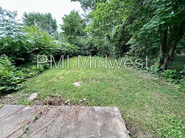 Charming 3 Bedroom 2 Bath House in Center Township! property image