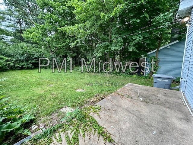 Charming 3 Bedroom 2 Bath House in Center Township! property image