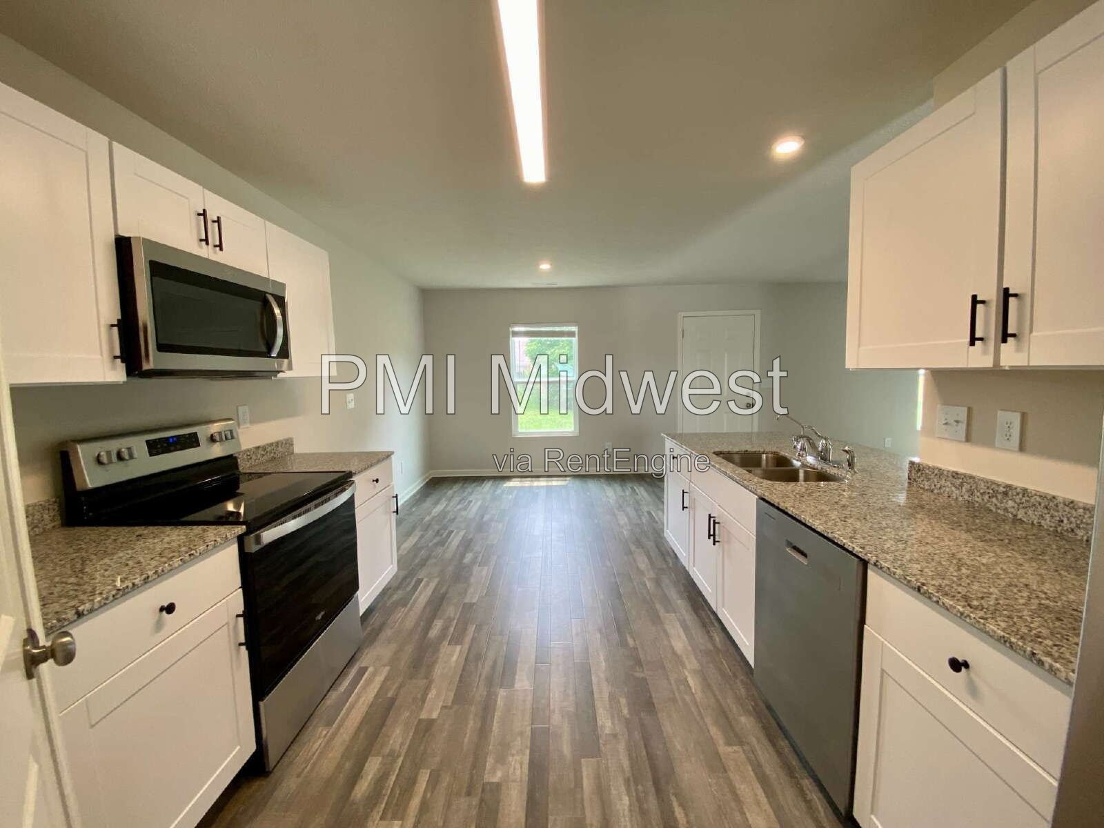Lovely 5 Bedroom 3 Bathroom New Build in Muncie! property image