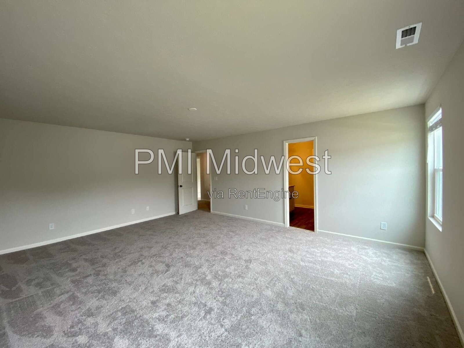 Lovely 5 Bedroom 3 Bathroom New Build in Muncie! property image