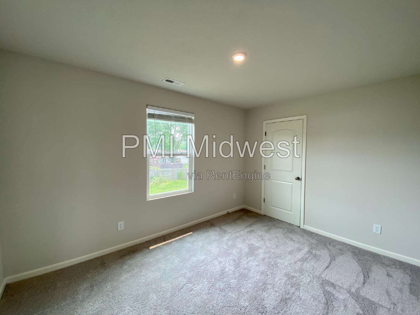 Lovely 5 Bedroom 3 Bathroom New Build in Muncie! property image
