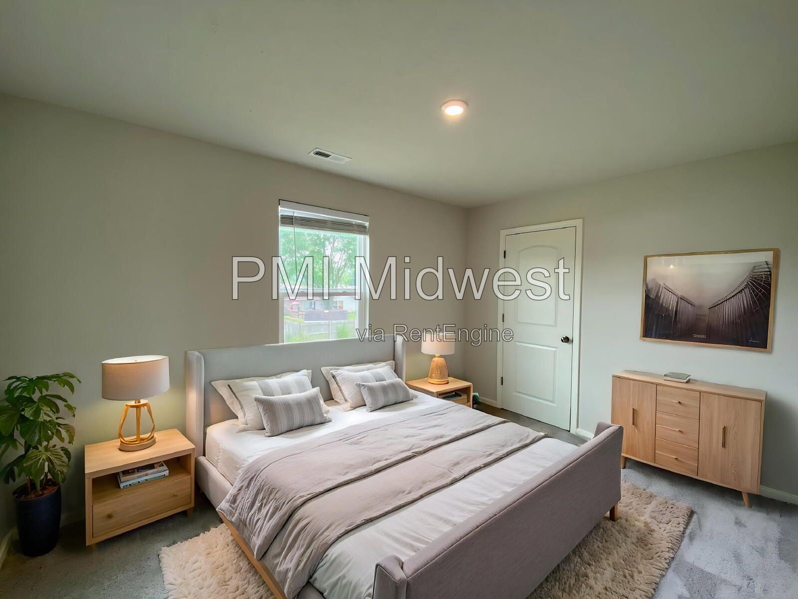 Lovely 5 Bedroom 3 Bathroom New Build in Muncie! property image
