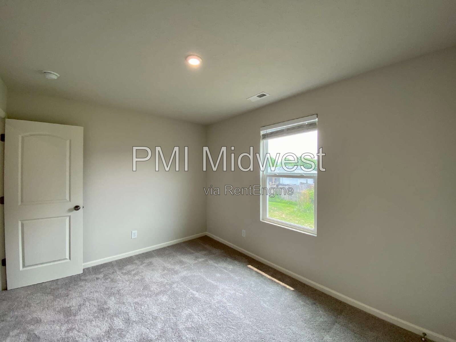 Lovely 5 Bedroom 3 Bathroom New Build in Muncie! property image